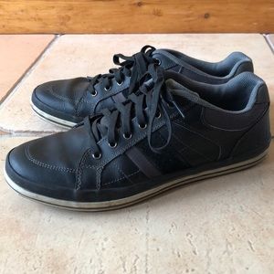 Skechers black leather sneakers